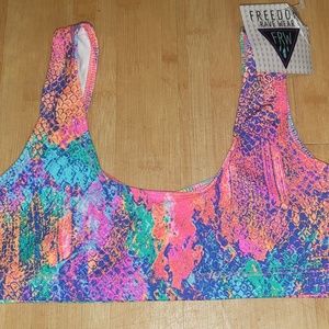 Rainbow Chameleon classic top